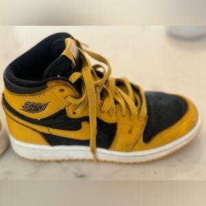 Nike Air Jordan high top. Youth size 4.
